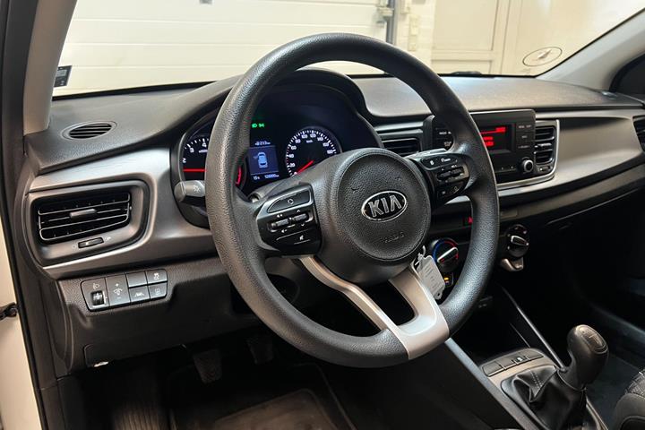 Hvid Kia Rio fra 2017
