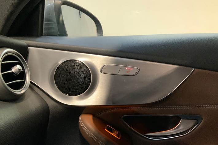Grå Mercedes C250 fra 2016