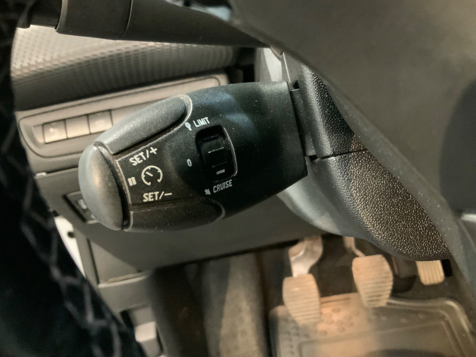 Hvid Peugeot 2008 fra 2018