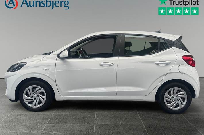 Hvid Hyundai i10 fra 2021
