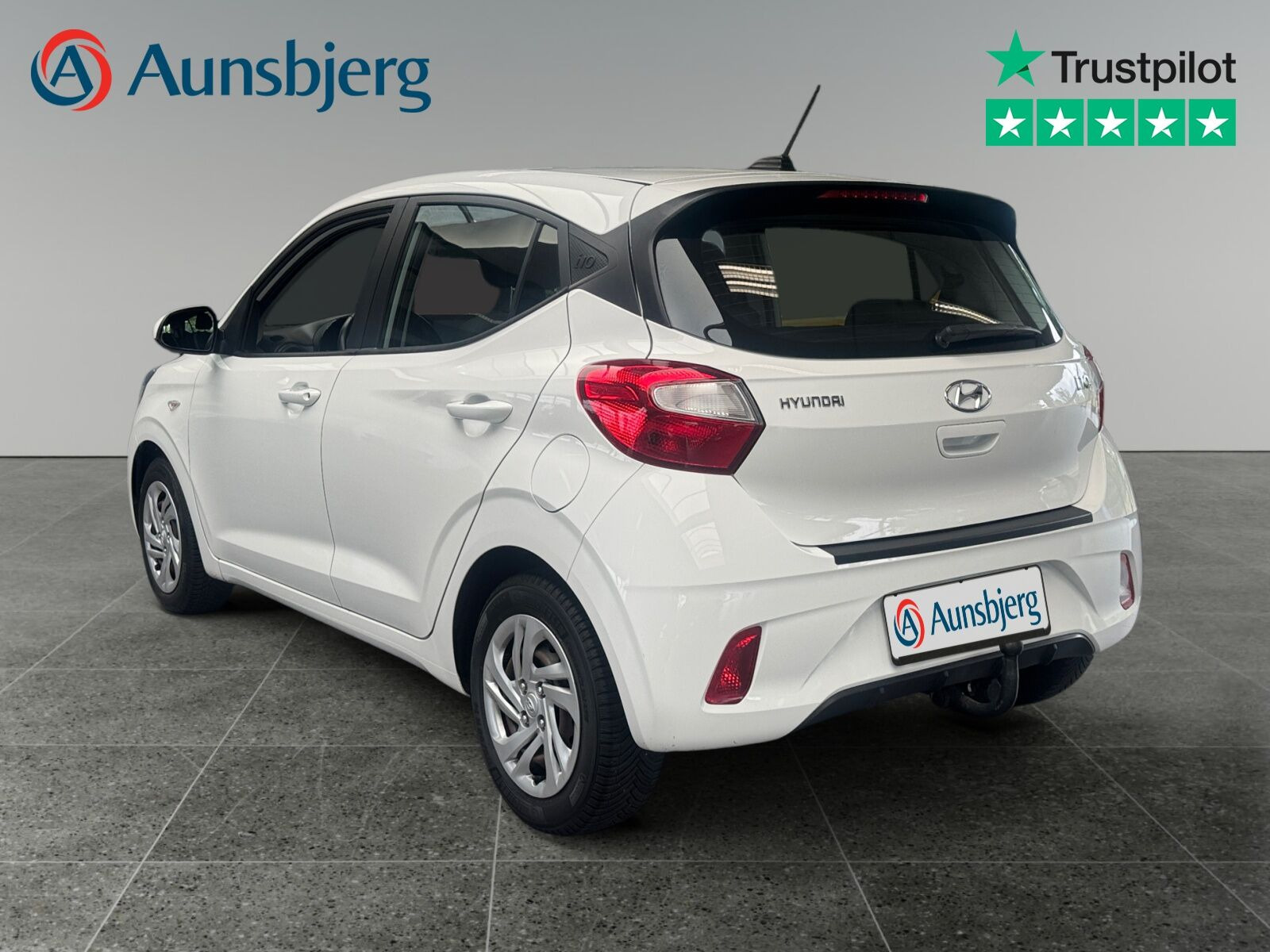 Hvid Hyundai i10 fra 2021
