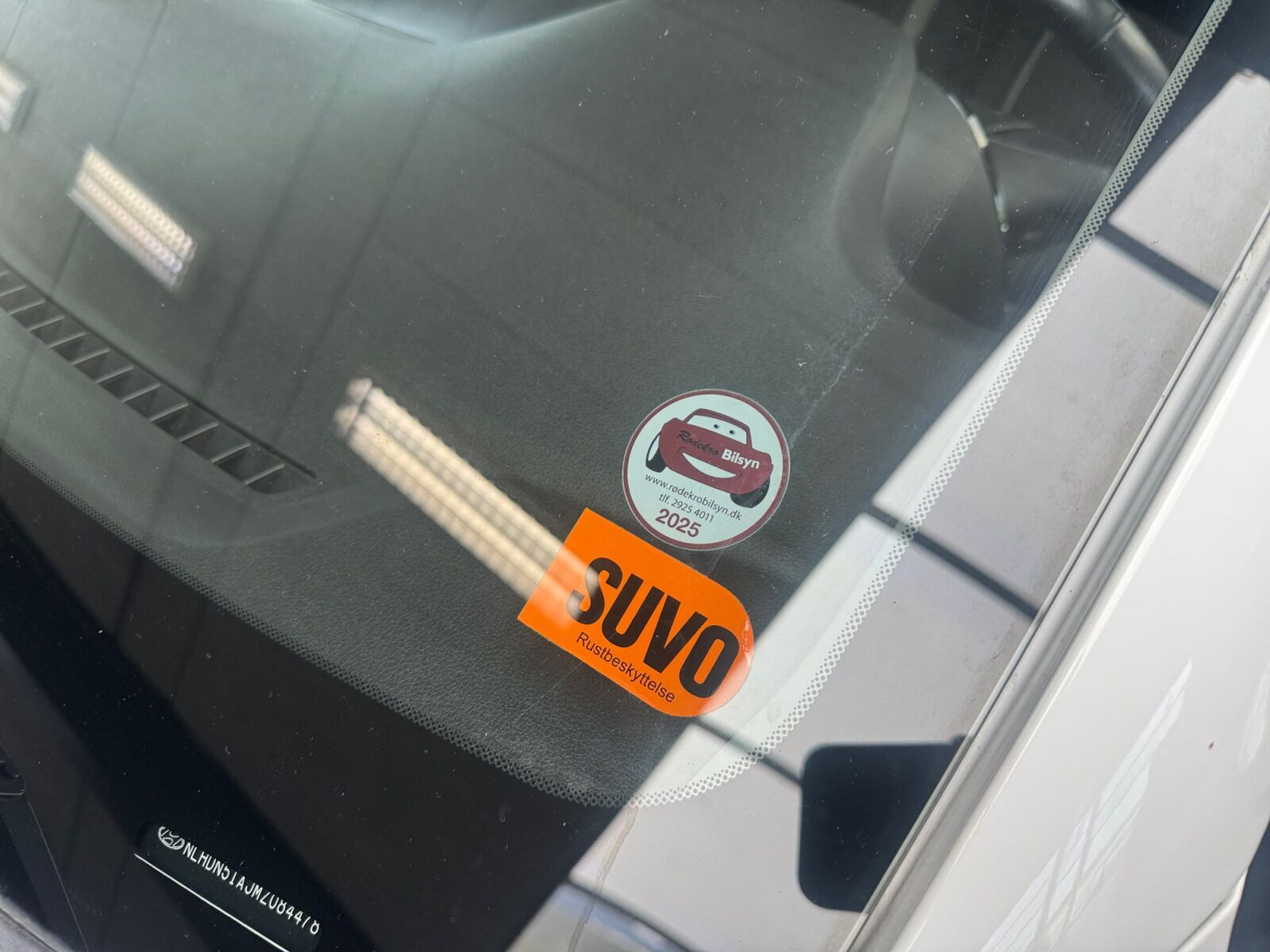 Hvid Hyundai i10 fra 2021