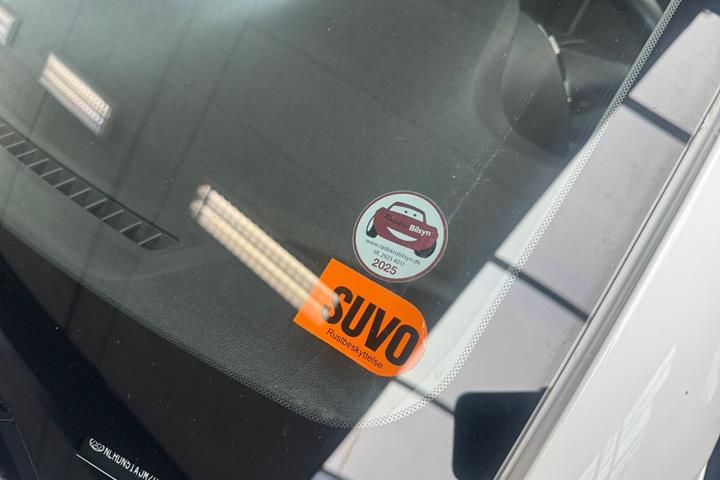 Hvid Hyundai i10 fra 2021