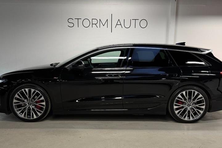 Sort Audi A6 e-tron fra 2025