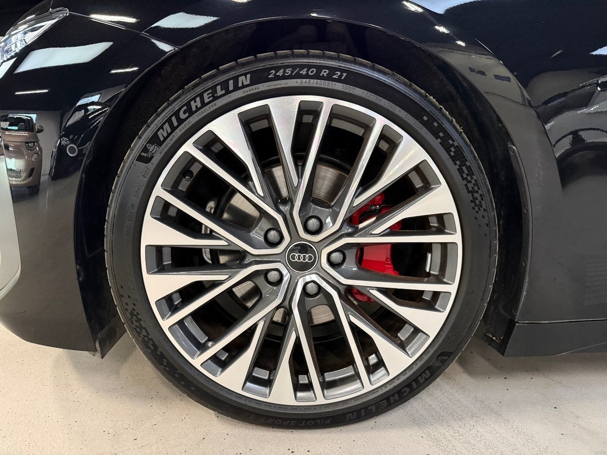 Sort Audi A6 e-tron fra 2025