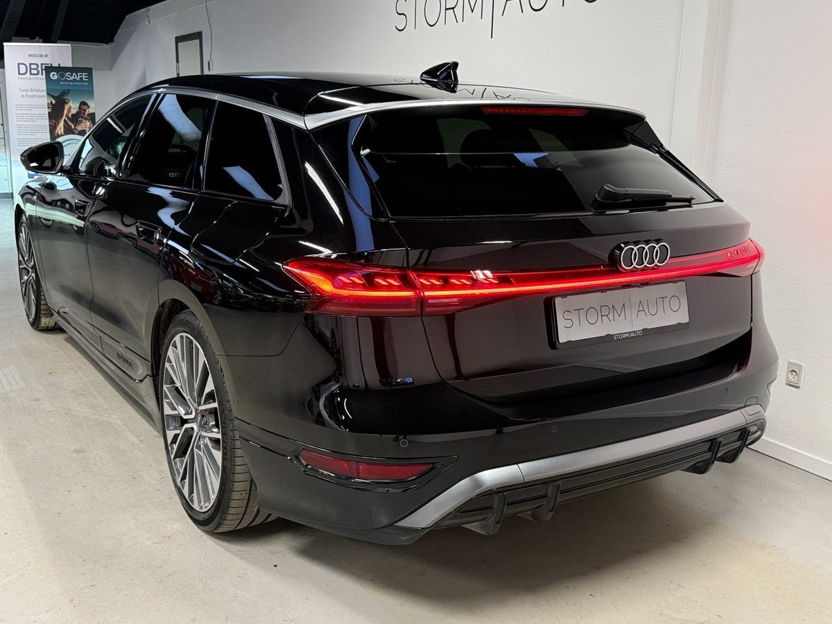 Sort Audi A6 e-tron fra 2025