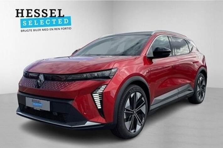 Rød Renault Scenic E-Tech fra 2025