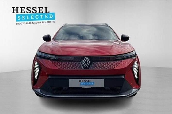 Rød Renault Scenic E-Tech fra 2025