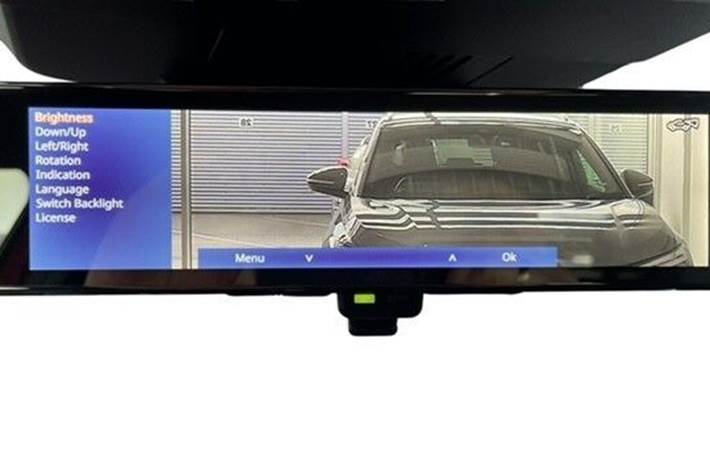 Rød Renault Scenic E-Tech fra 2025