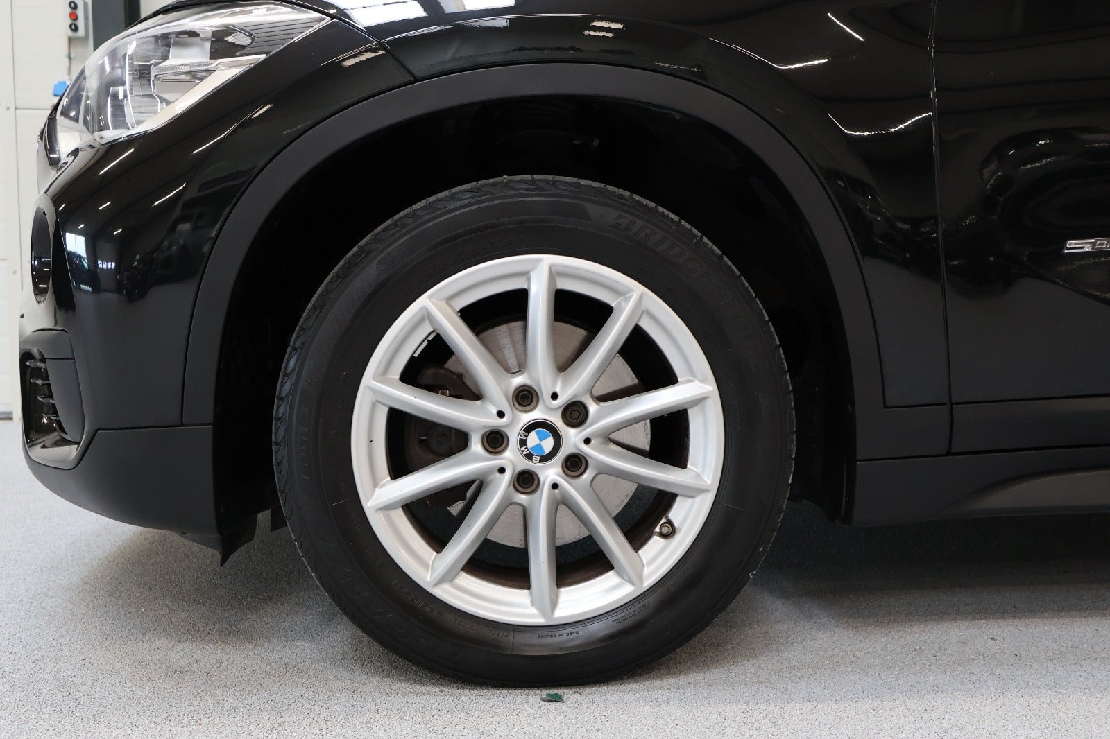 Sort BMW X1 fra 2018