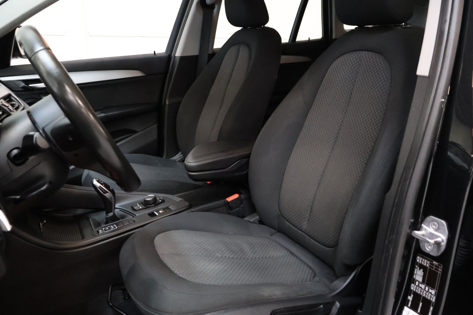 Sort BMW X1 fra 2018