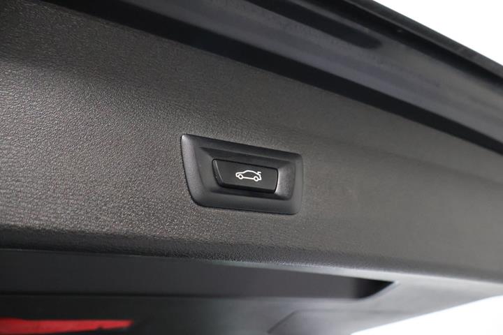 Sort BMW X1 fra 2018