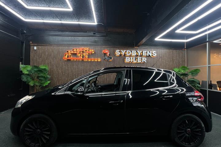 undefined Peugeot 208 fra 2015
