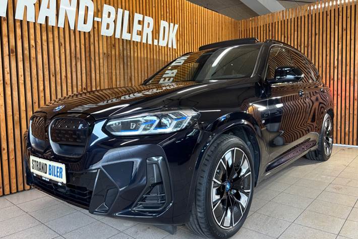 Sort BMW iX3 fra 2023