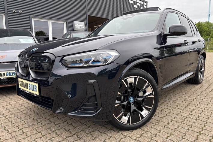 Sort BMW iX3 fra 2023