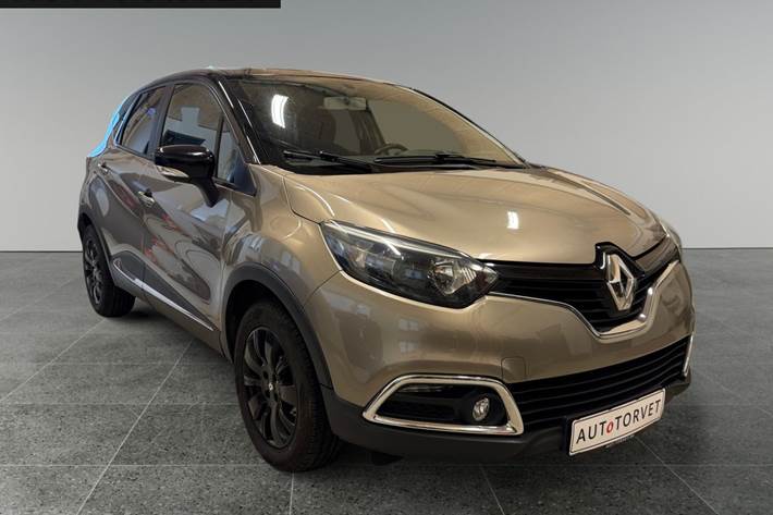 Orange Renault Captur fra 2016
