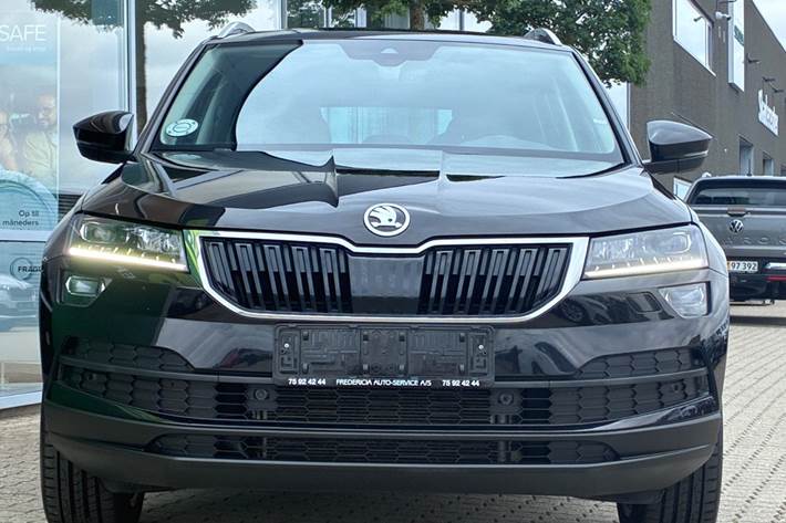 Sort Skoda Karoq fra 2021