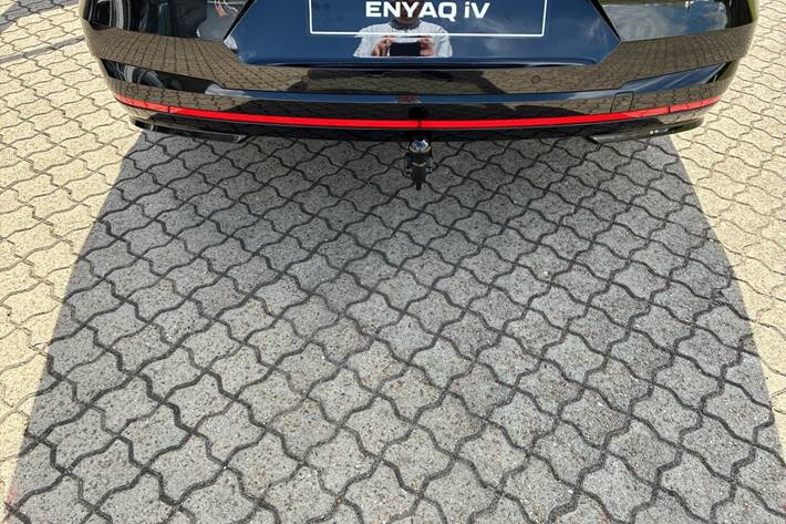 Sort Skoda Enyaq fra 2026