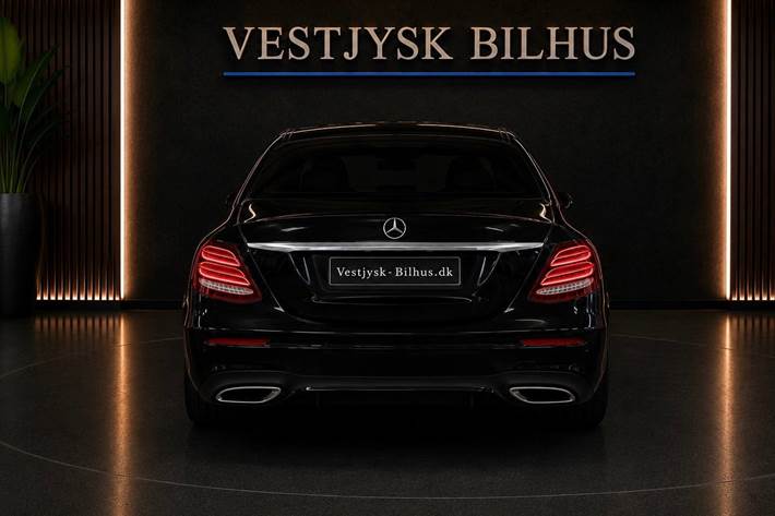 Sort Mercedes E350 d fra 2016