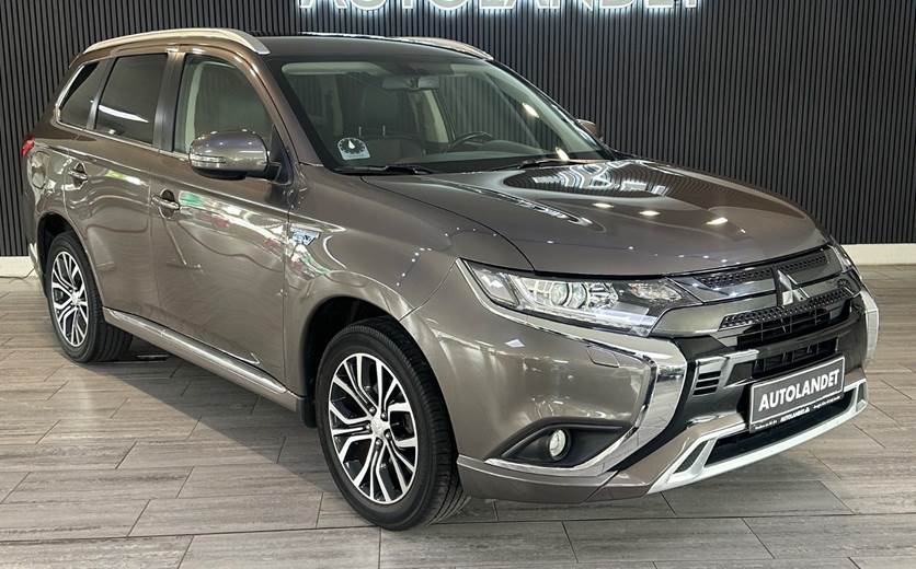 Mitsubishi Outlander 2,4 PHEV Invite CVT 4WD