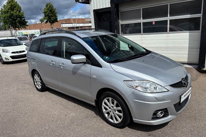 Sølv Mazda 5 fra 2011