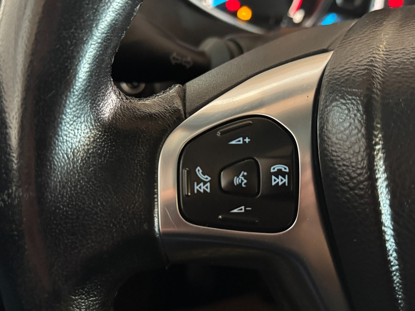 Rød Ford Fiesta fra 2015