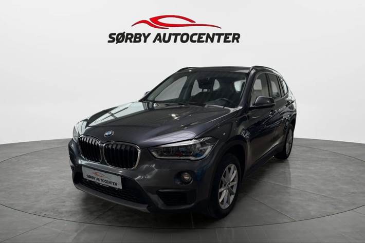 Grå BMW X1 fra 2019