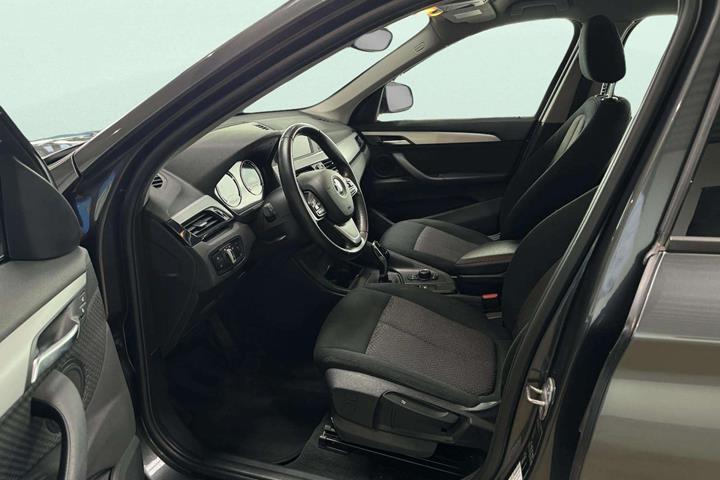 Grå BMW X1 fra 2019