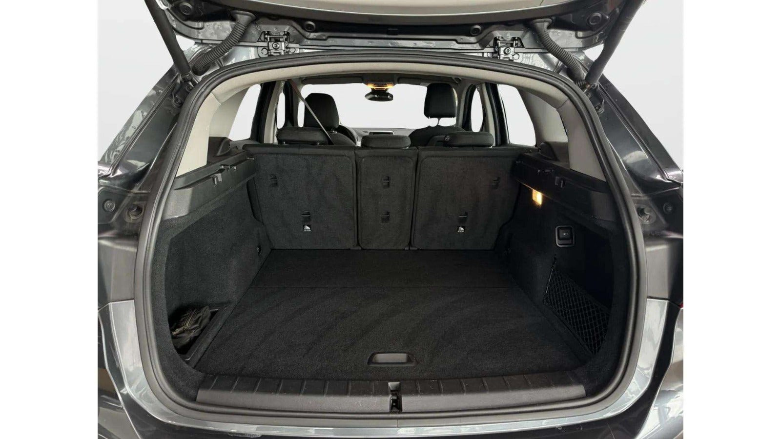 Grå BMW X1 fra 2019