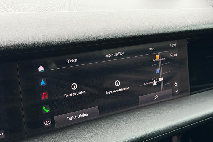 Grå Porsche Taycan fra 2022