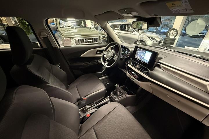 Grå Suzuki Swift fra 2026
