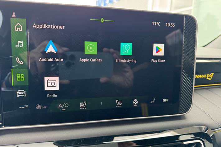 Blå Renault 4 E-Tech fra 2025
