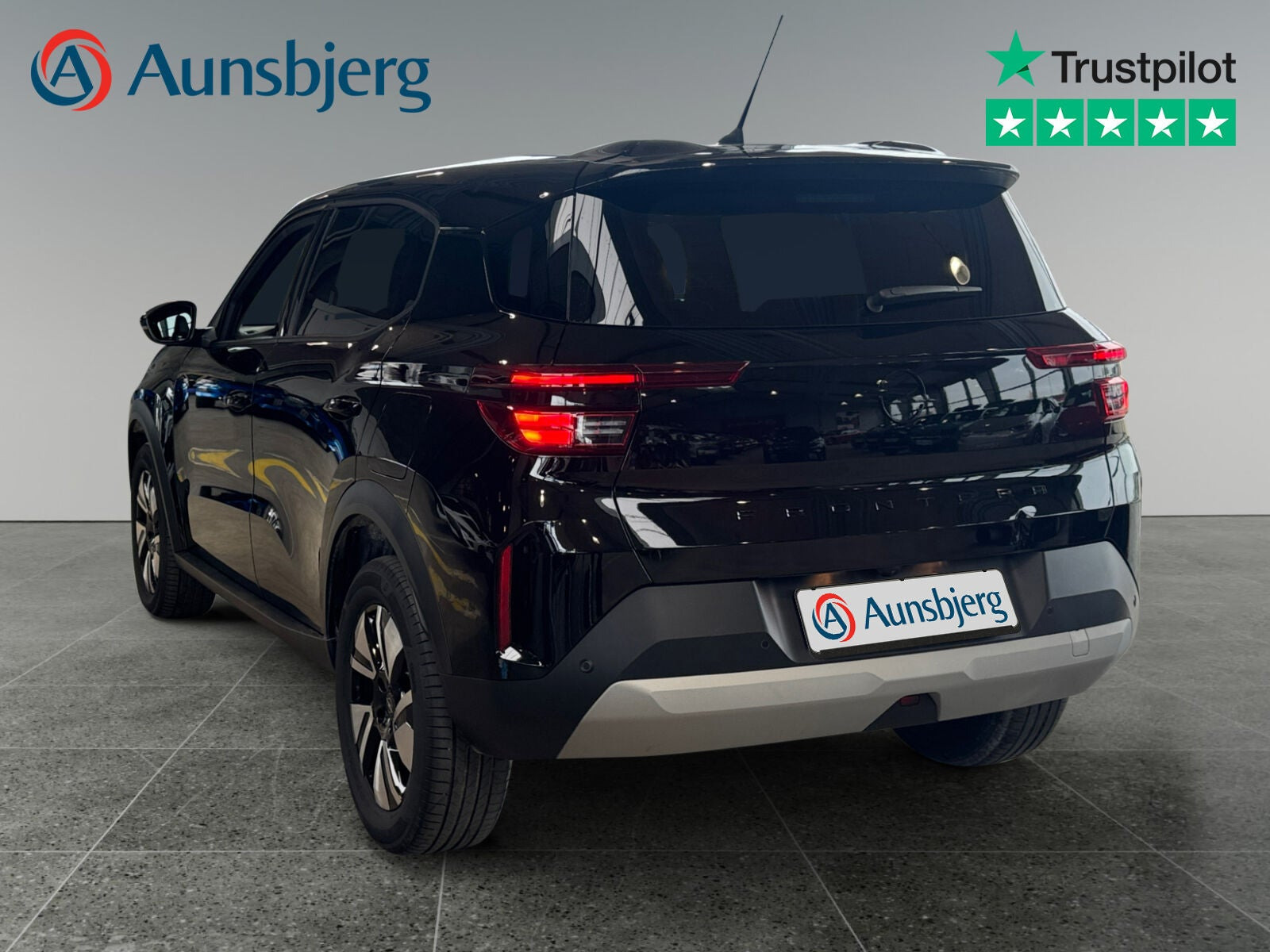 Sort Opel Frontera fra 2025