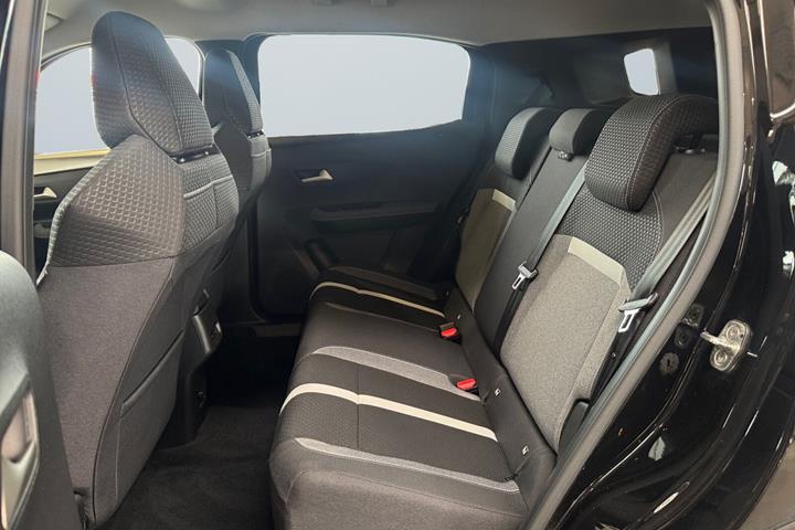 Sort Opel Frontera fra 2025