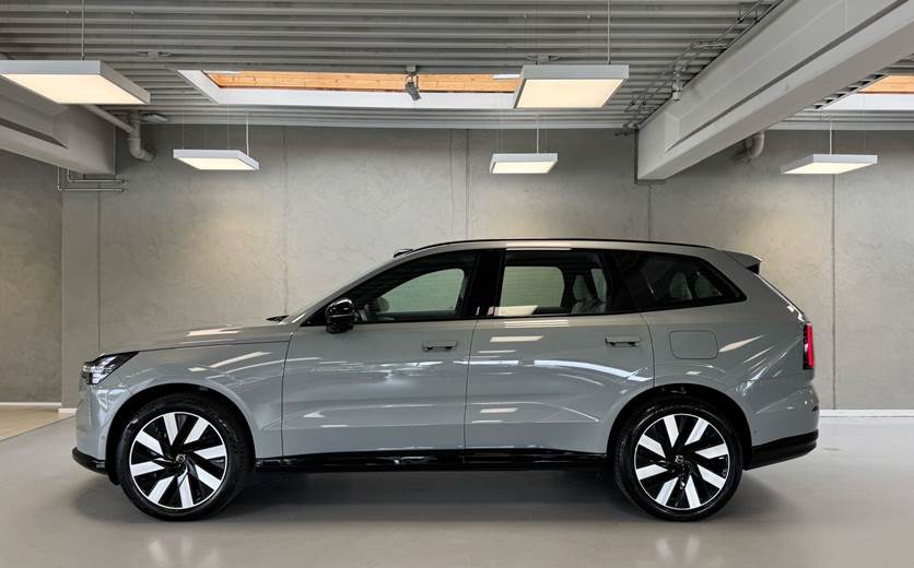 Volvo EX90