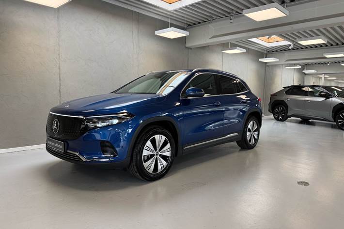 Blå Mercedes EQA 250+ fra 2025
