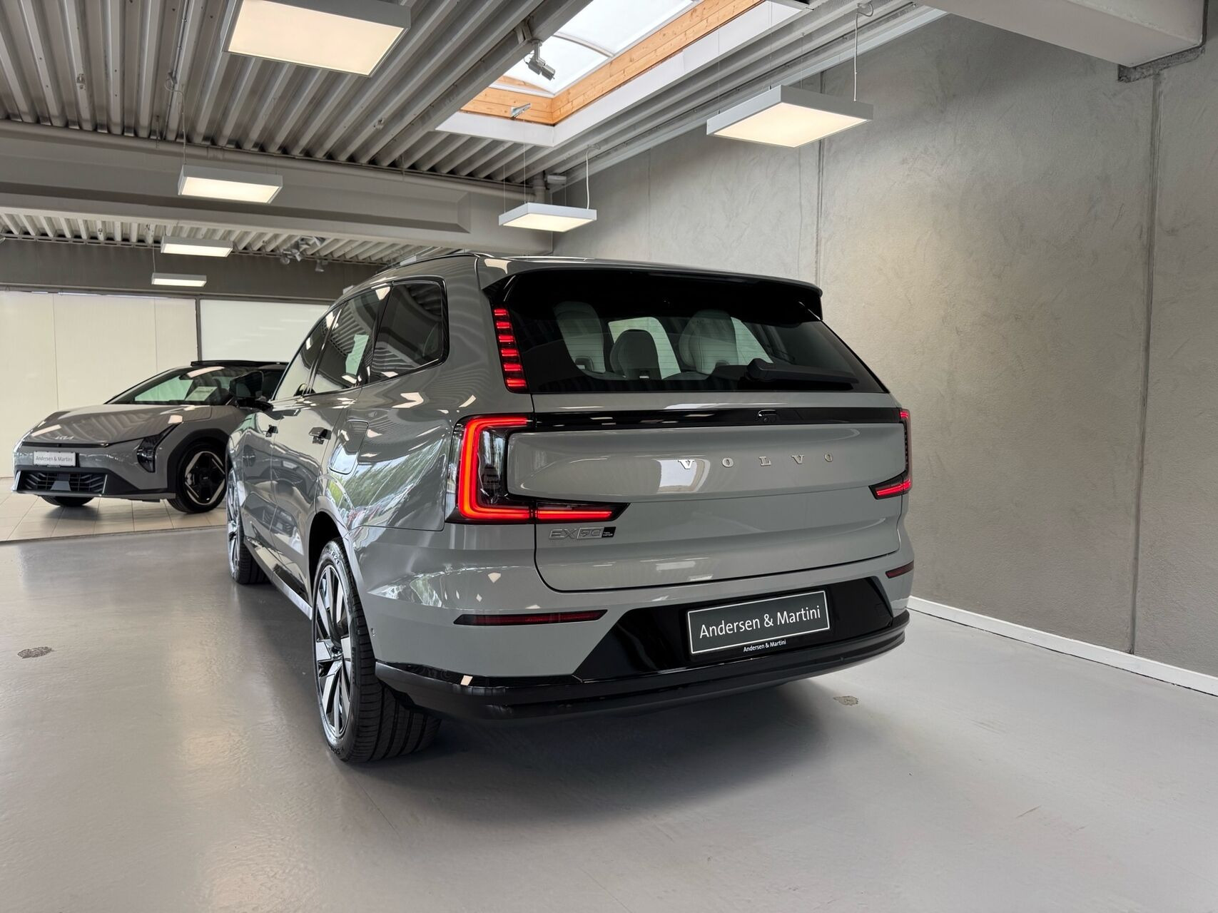 Volvo EX90