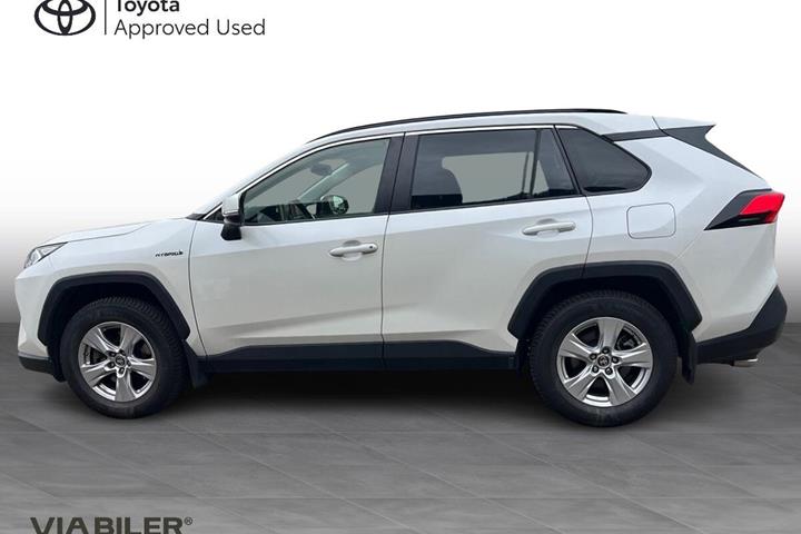 Hvid Toyota RAV4 fra 2020