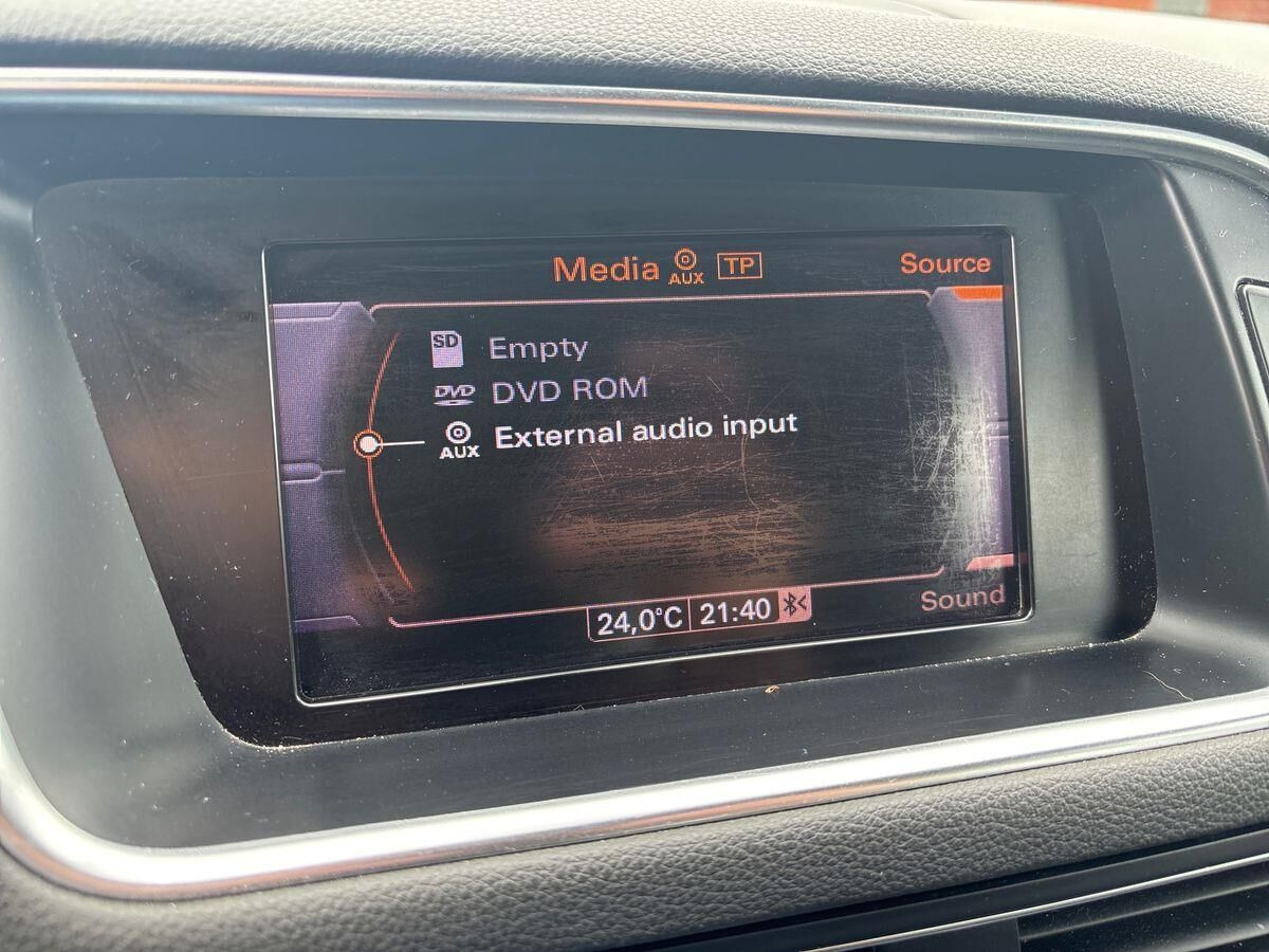 Grå Audi Q5 fra 2012