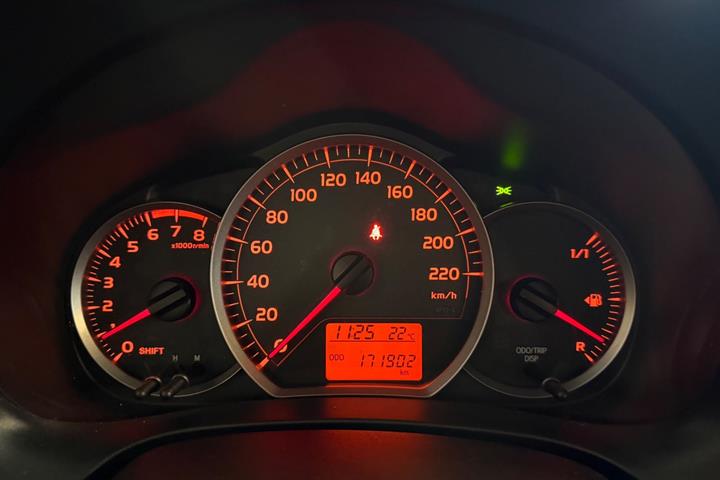 Sort Toyota Yaris fra 2012