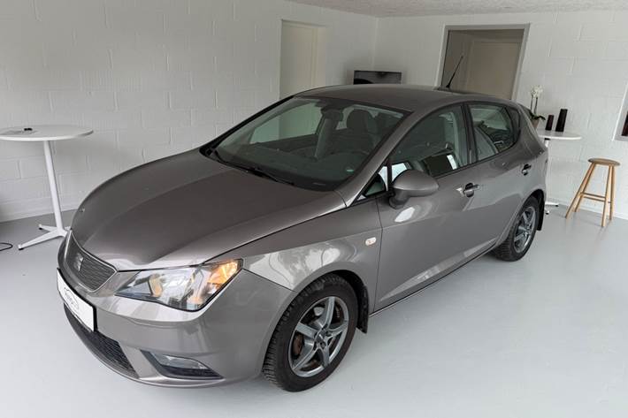 Grå Seat Ibiza fra 2016