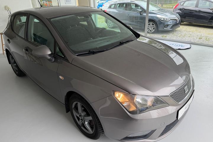 Grå Seat Ibiza fra 2016