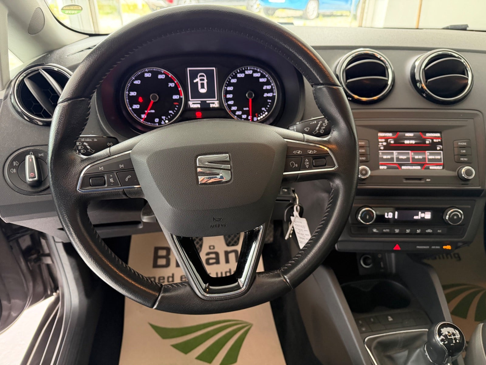 Grå Seat Ibiza fra 2016