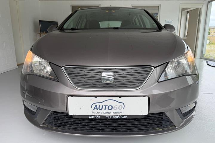 Grå Seat Ibiza fra 2016