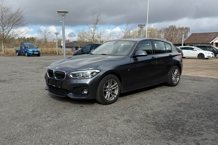 Sort BMW 118d fra 2019