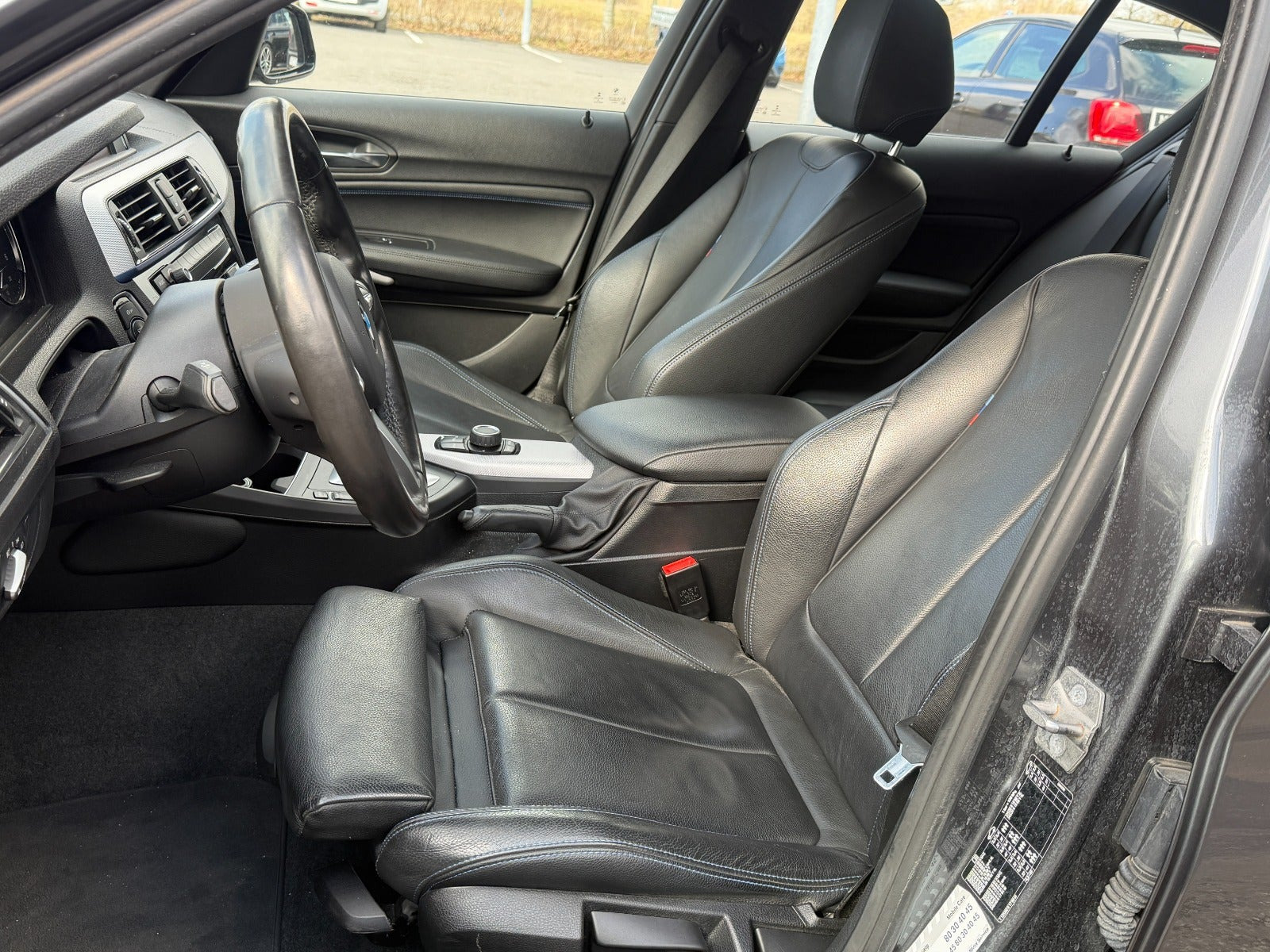 Sort BMW 118d fra 2019