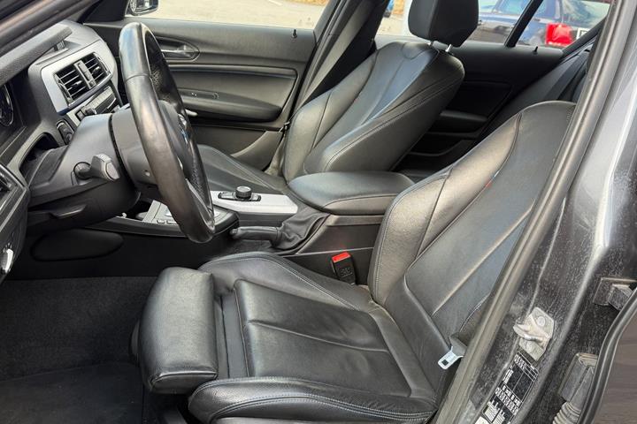 Sort BMW 118d fra 2019
