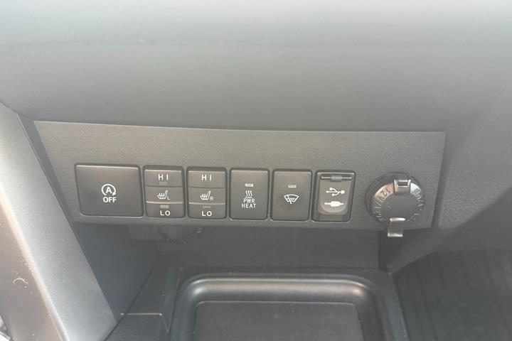 undefined Toyota RAV4 fra 2017