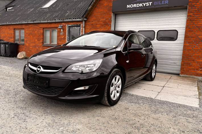 Sort Opel Astra fra 2015