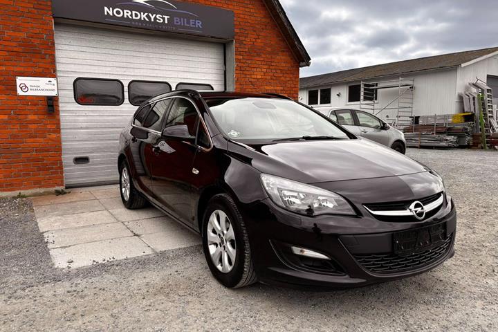 Sort Opel Astra fra 2015